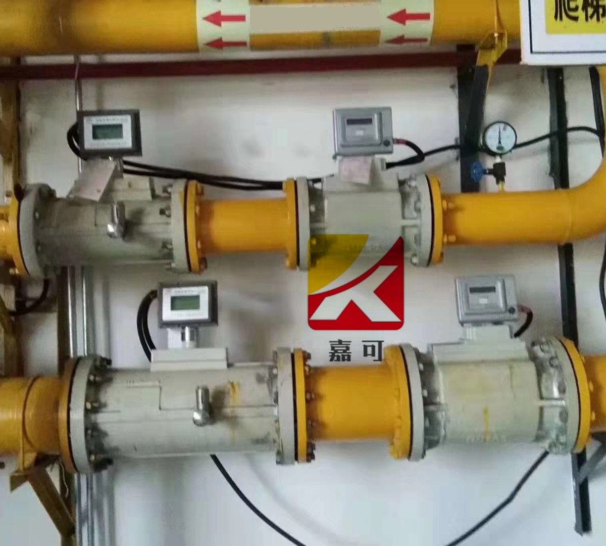 1586148756508075376.jpg 氣體渦輪流量計(jì)現(xiàn)場(chǎng)圖_副本.jpg